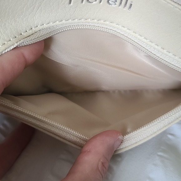 NEW Fiorelli Cream Wristlet Clutch - Picture 6 of 7